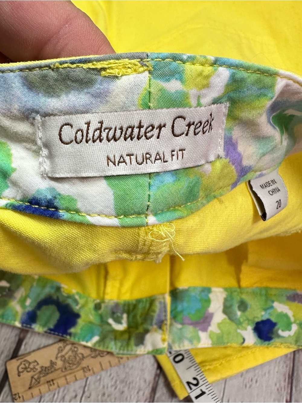 Coldwater Creek Bright Yellow Capri Pants women 20 cotton blend beach summer - Picture 5 of 8